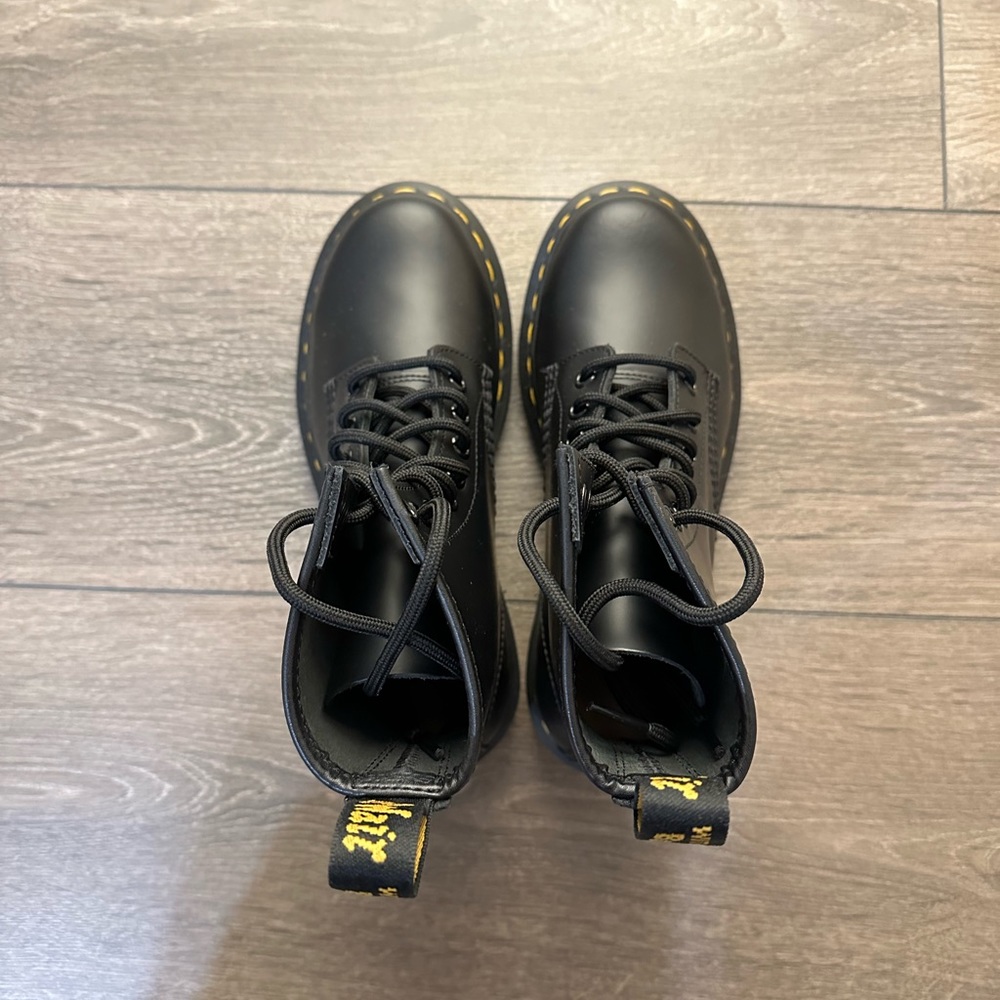 Dr. Martens 1460 Smooth boots in black